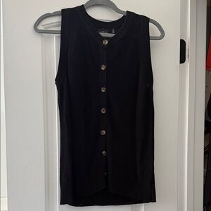 Cyrus Black Sleeveless Button-Down Shirt